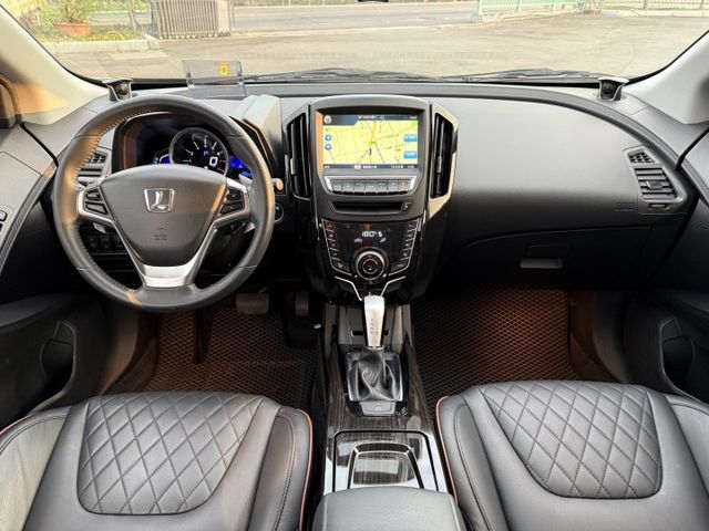 雙認證、原版件、保固不另加價。魅力版~免鑰匙、環景、定速、導航、天窗、電動尾門  第5張相片