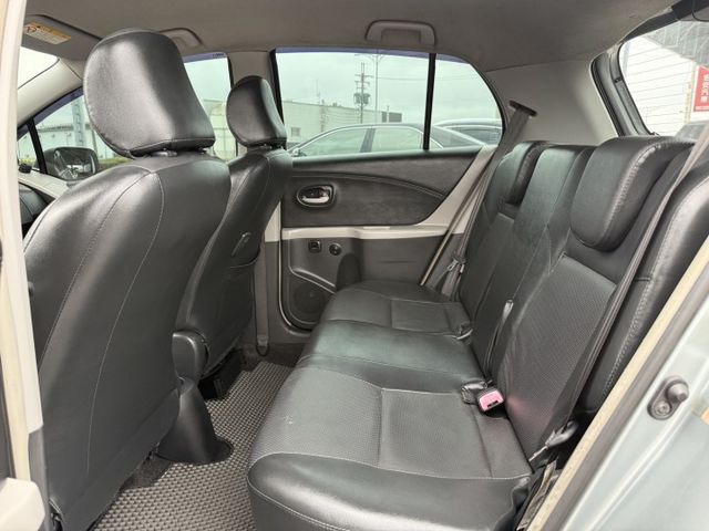 雙認證、實車實價，女用車，車況漂亮 內裝新，免鑰匙、升級音響 安卓機  第7張相片