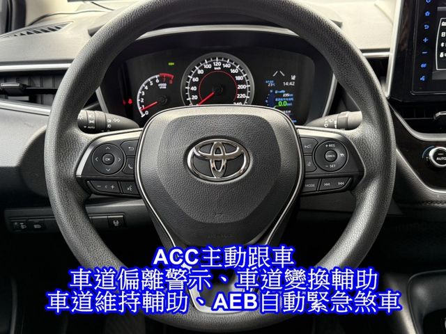 雙認證、原版件，實車實價、保固不另加價。尊爵版~免鑰匙、摸門、ACC跟車、車道偏離警示 、盲點偵測、導航  第9張相片