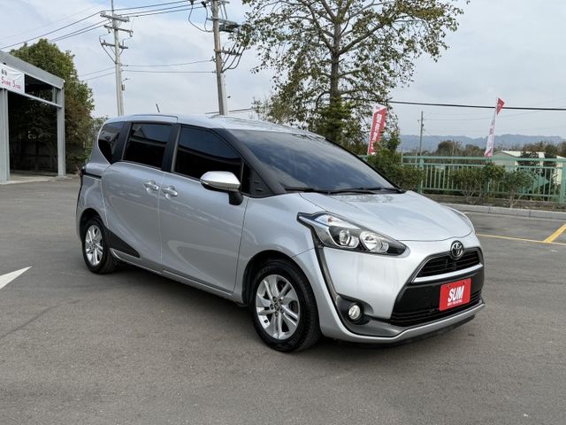 雙認證、原版件，實車實價、保固不另加價。豪華+版，僅跑3萬車況新，電動滑門、ikey摸門、定速、恆溫  第2張相片