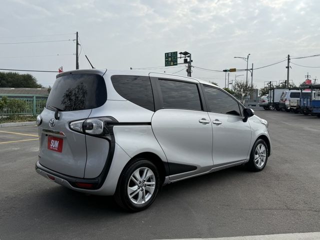 雙認證、原版件，實車實價、保固不另加價。豪華+版，僅跑3萬車況新，電動滑門、ikey摸門、定速、恆溫  第3張相片