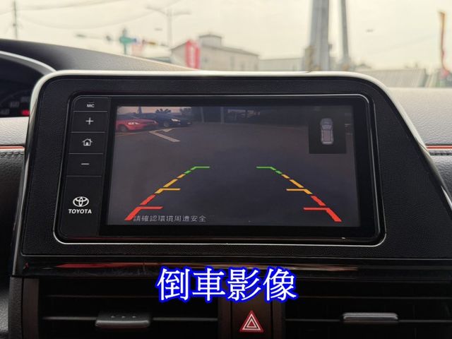 雙認證、原版件，實車實價、保固不另加價。豪華+版，僅跑3萬車況新，電動滑門、ikey摸門、定速、恆溫  第11張相片
