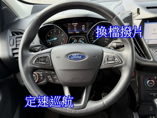 雙認證、原版件、實車實價，保固不另加價。時尚經典型~免鑰匙、車道變換輔助、全景天窗、盲點、carplay  第9張相片
