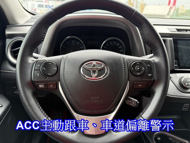 雙認證、實車實價、保固不另加價。頂級尊爵版~ACC跟車、車道偏移、電動椅、導航、carplay，耐用省油 大空間!  第9張相片