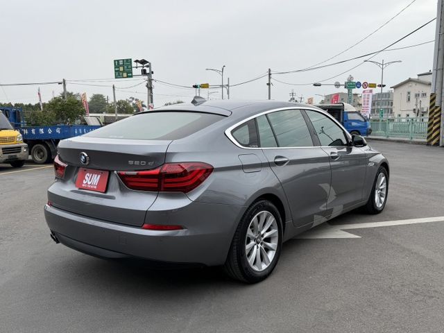 雙認證、原版件、實車實價。稀有520d GT 一手車 實跑6萬公里，內裝新 氣氛佳  第3張相片