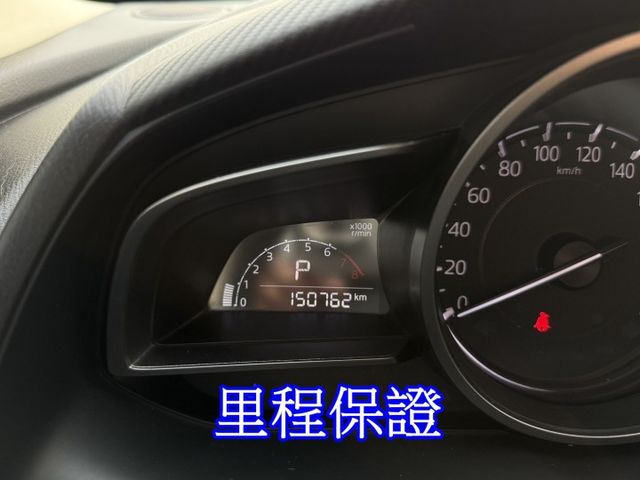 雙認證、原版件、實車實價、保固不另加價。頂級版~免鑰匙 摸門，一手車 內裝新  第8張相片