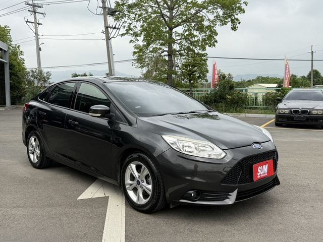 雙認證、實車實價。超值代步車 FOCUS 1.6 安卓機影音、carplay、恆溫、定速  第2張相片
