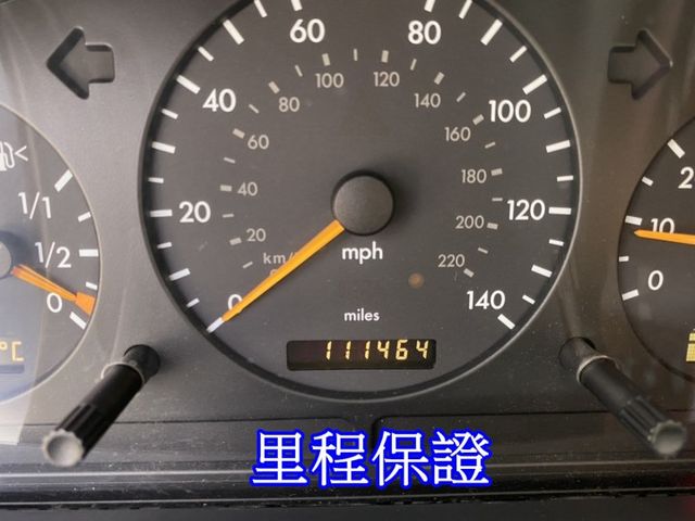 實車實價，賓士 ML320 四輪傳動，天窗、電動座椅  第9張相片
