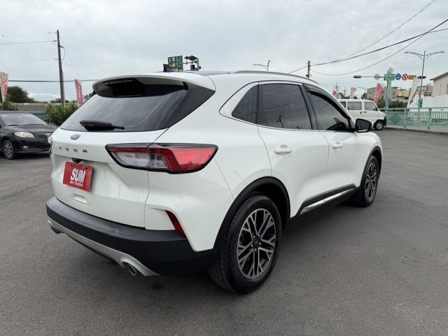 雙認證、原版件，實車實價、保固不另加價。2021年式 旗艦X~全景天窗、ACC跟車、電尾門、Carplay  第3張相片