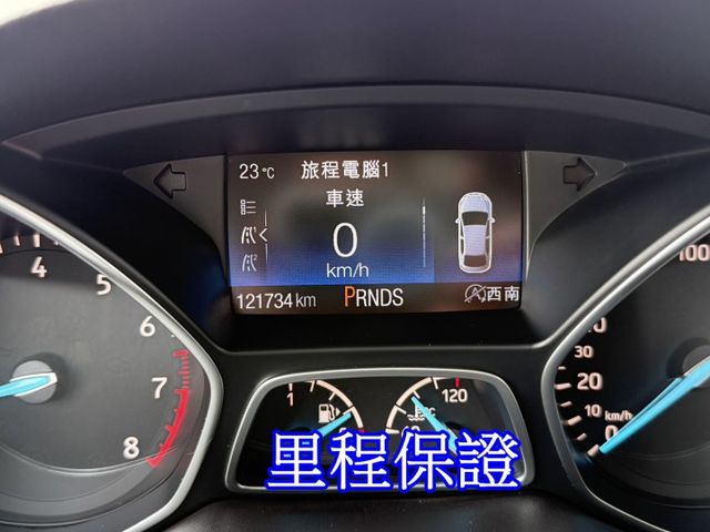 雙認證、原版件、實車實價，保固不另加價。時尚經典型~免鑰匙、車道變換輔助、全景天窗、盲點、carplay  第8張相片