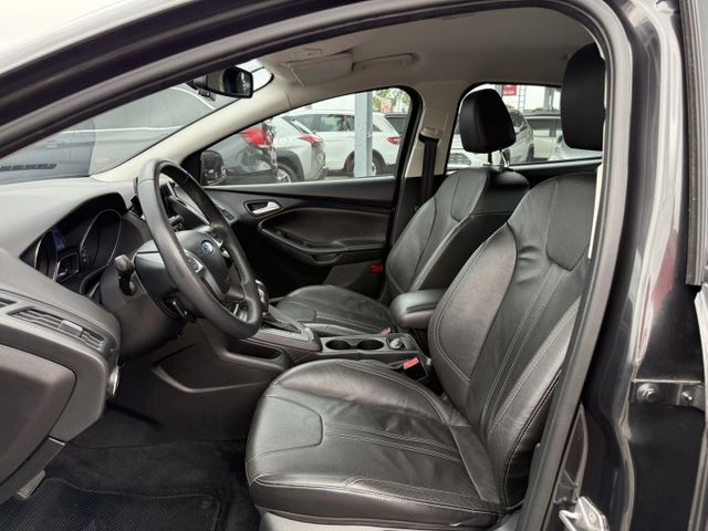 雙認證、實車實價。超值代步車 FOCUS 1.6 安卓機影音、carplay、恆溫、定速  第6張相片