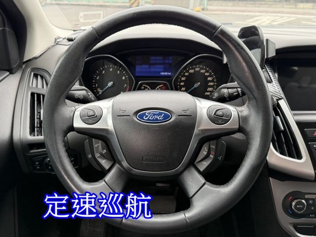 雙認證、實車實價。超值代步車 FOCUS 1.6 安卓機影音、carplay、恆溫、定速  第9張相片