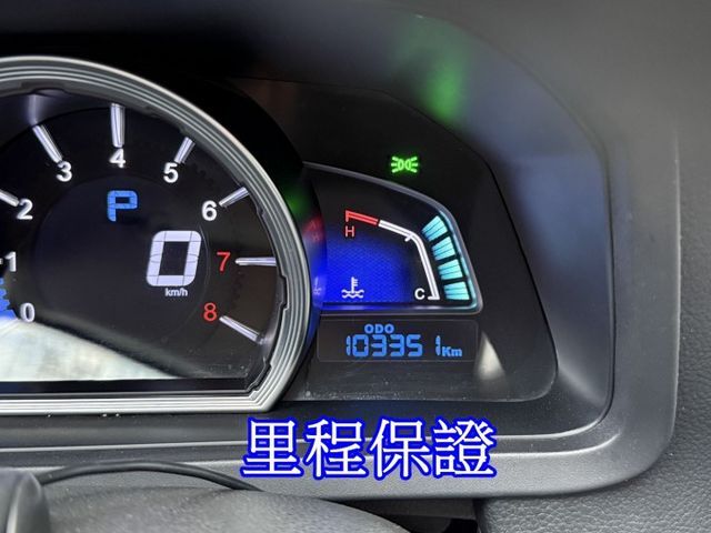 雙認證、實車實價、保固不另加價。魅力型~免鑰匙、環景、安卓機、carplay、定速、換檔撥片  第8張相片