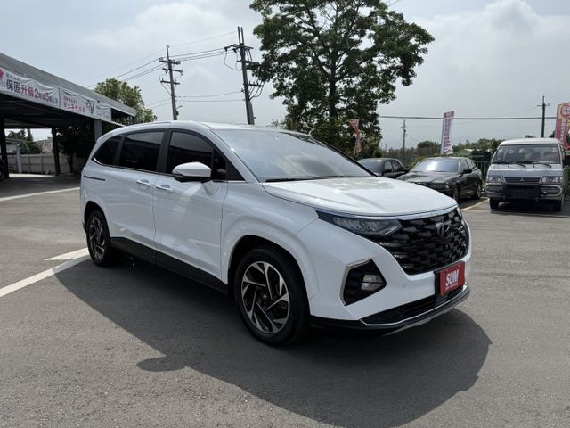 雙認證、原版件、實車實價。頂級GLT--B 僅跑1萬，全景天窗、4座電動椅、環景影像、ACC跟車、電尾門、carplay  第2張相片