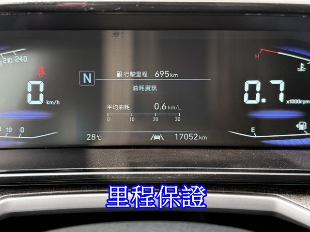 雙認證、原版件、實車實價。頂級GLT--B 僅跑1萬，全景天窗、4座電動椅、環景影像、ACC跟車、電尾門、carplay  第9張相片