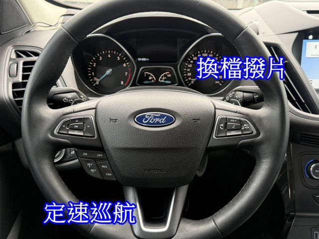 雙認證、實車實價，保固不另加價。時尚經典型~免鑰匙、車道變換輔助、全景天窗、盲點、carplay  第9張相片