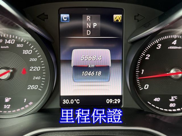 認證車、原版件、實車實價。GLC250 原廠保養，內裝新，定速、環景影像、盲點、電動尾門、carplay  第8張相片