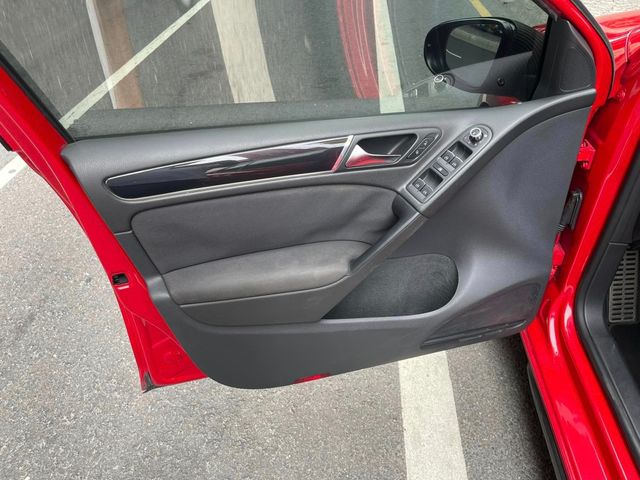 VOLKSWAGEN福斯 GOLF GTI  第7張相片