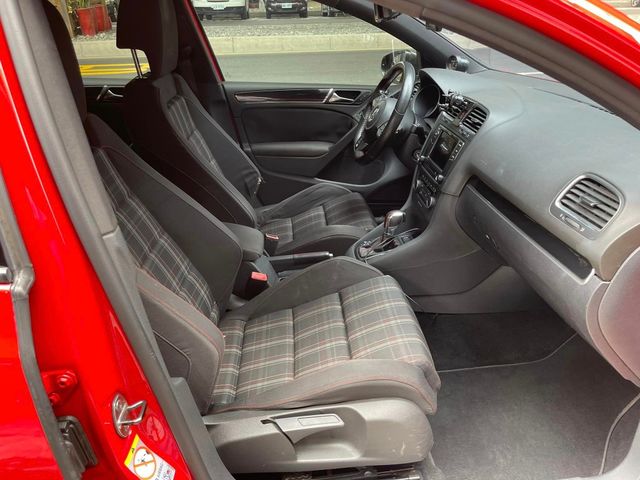 VOLKSWAGEN福斯 GOLF GTI  第13張相片