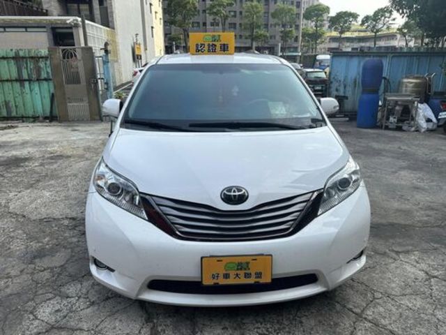 TOYOTA豐田 SIENNA  第5張相片