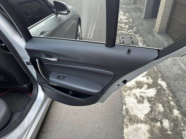 BMW寶馬 118  第11張相片