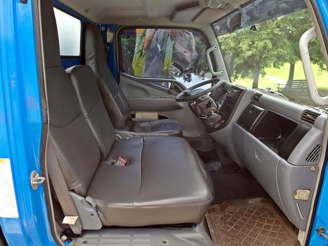 MITSUBISHI三菱 CANTER  第5張相片