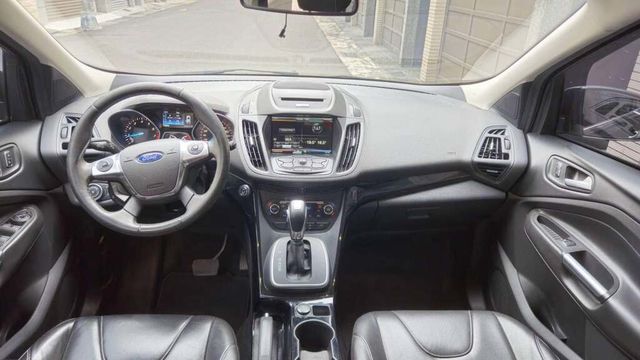 FORD福特 KUGA  第13張相片
