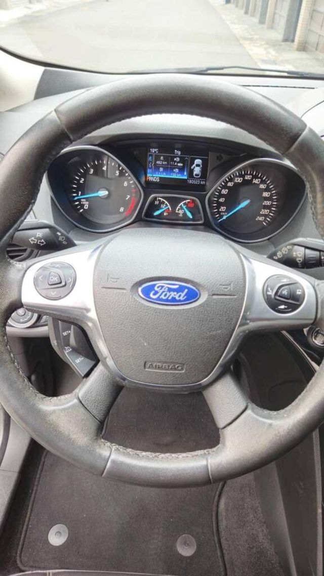 FORD福特 KUGA  第14張相片