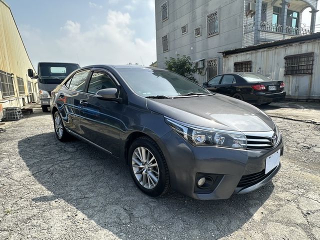 TOYOTA豐田 ALTIS  第2張相片