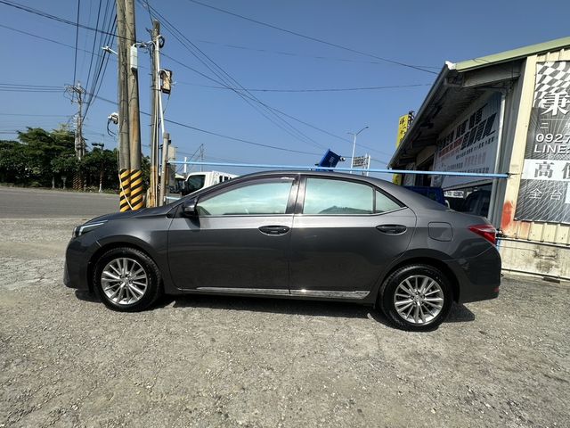 TOYOTA豐田 ALTIS  第3張相片