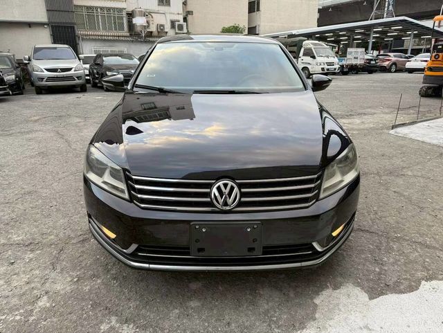 VOLKSWAGEN福斯 PASSAT  第2張相片