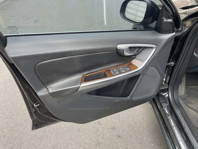 VOLVO富豪 S60  第7張相片