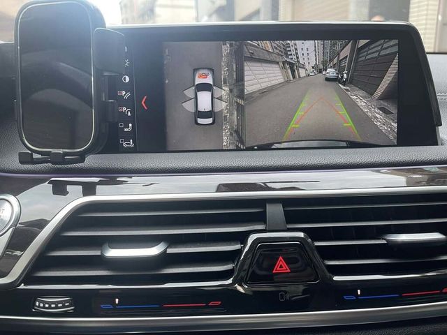 BMW寶馬 740LI  第15張相片