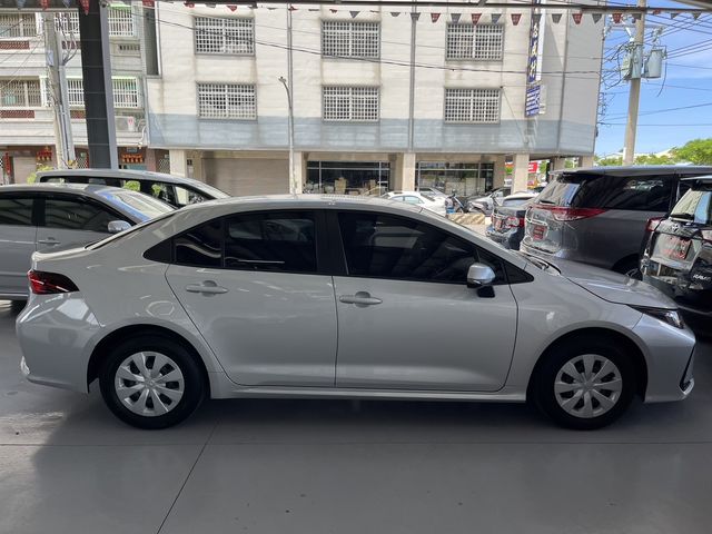ALTIS 1.8  第4張相片