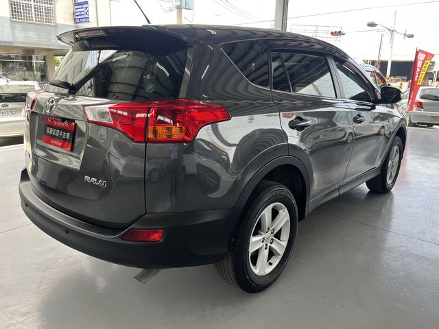 RAV4 2.0  第5張相片