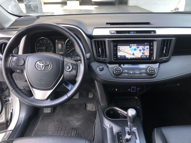 RAV4 2.0  第9張相片