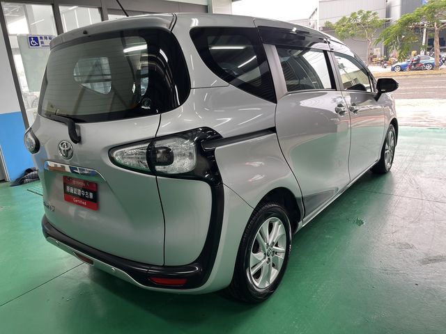 SIENTA 1.8  第5張相片