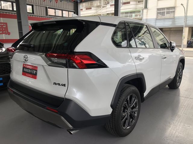 RAV4 2.0  第5張相片