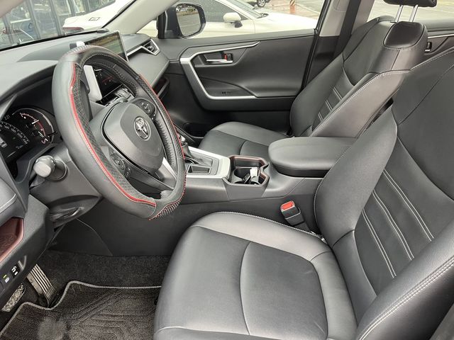 RAV4 2.0  第9張相片