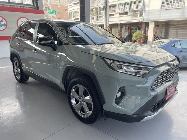 RAV4 2.0  第3張相片