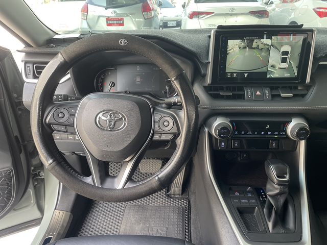 RAV4 2.0  第9張相片