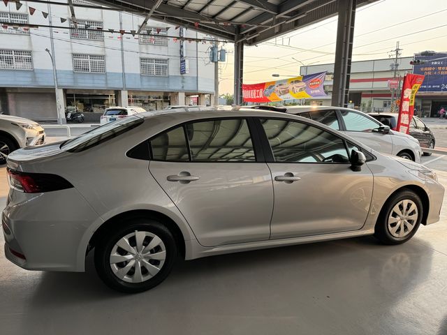 ALTIS 1.8  第4張相片