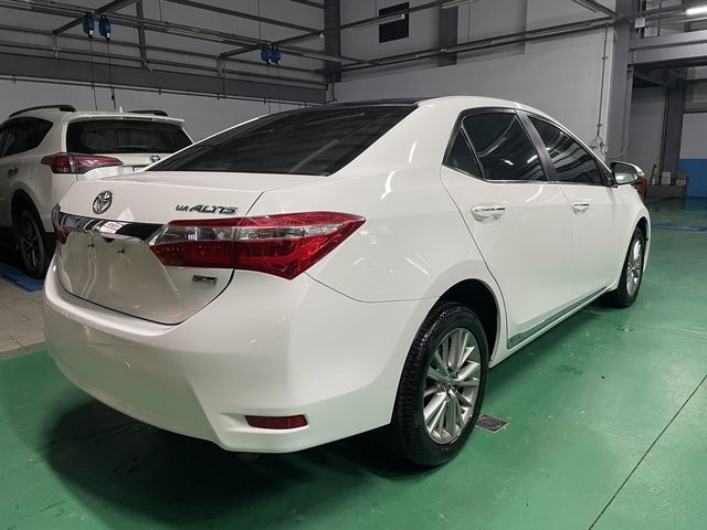ALTIS 1.8  第5張相片