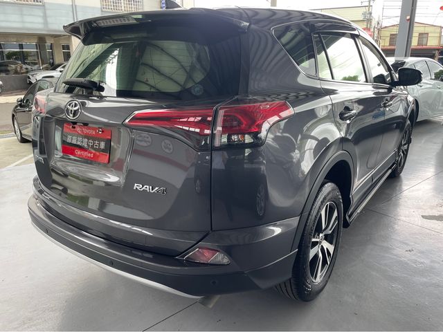 RAV4 2.0  第8張相片