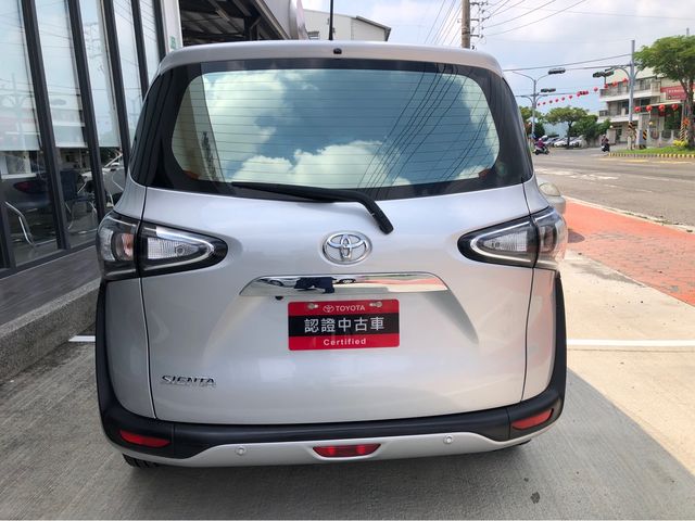 SIENTA 1.8  第6張相片