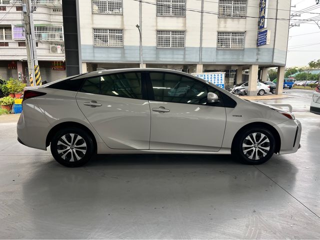 PRIUS 1.8  第4張相片