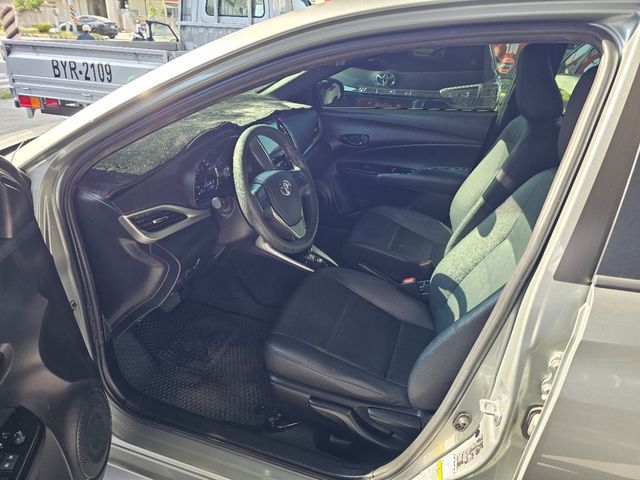 YARIS 1.5  第7張相片