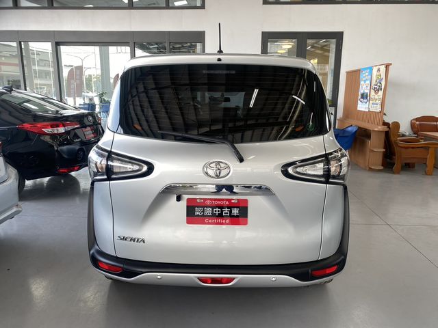 SIENTA 1.8  第6張相片