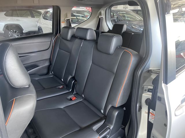 SIENTA 1.8  第9張相片