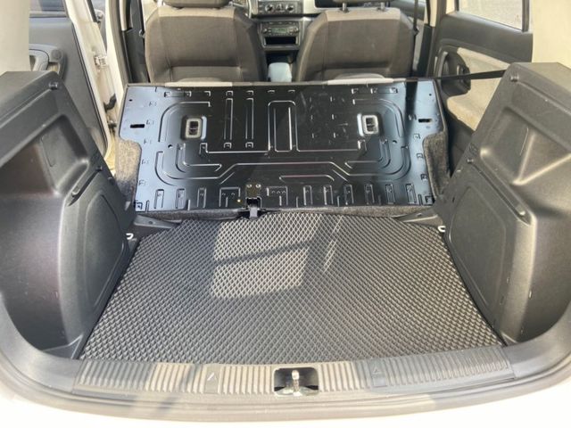 2012 SKODA FABIA 1.6  5人座掀背車/原版/一手車/認證/大空間  第16張相片